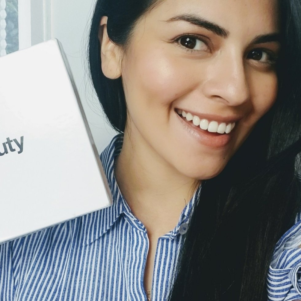 Claudia Bermudez, Beauty Box, Makeup, Youtube, beauty Haul, maqullaje, a la moda, moda, fashion